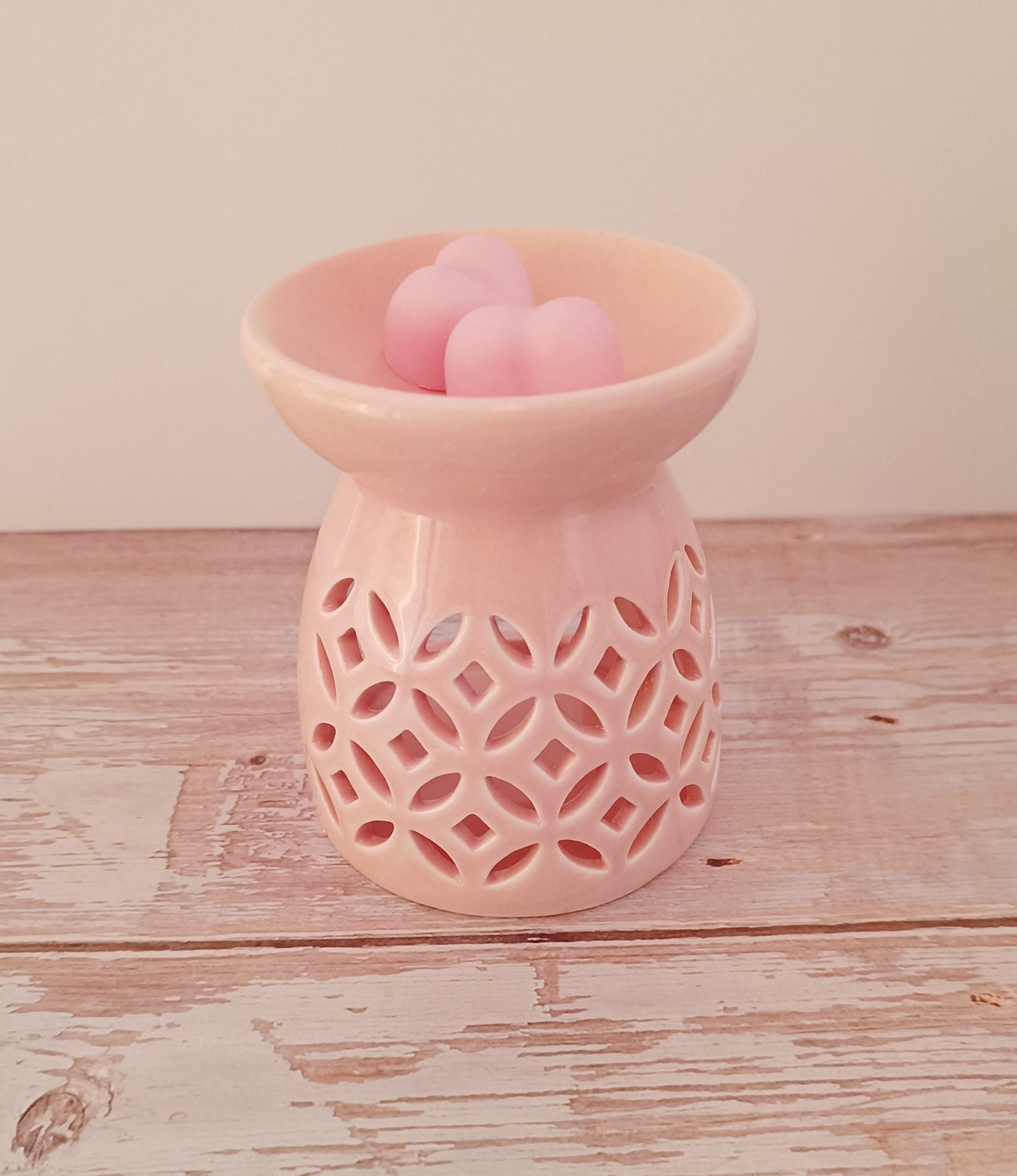 Duftlampe in zartem Rosa – filigranes Design