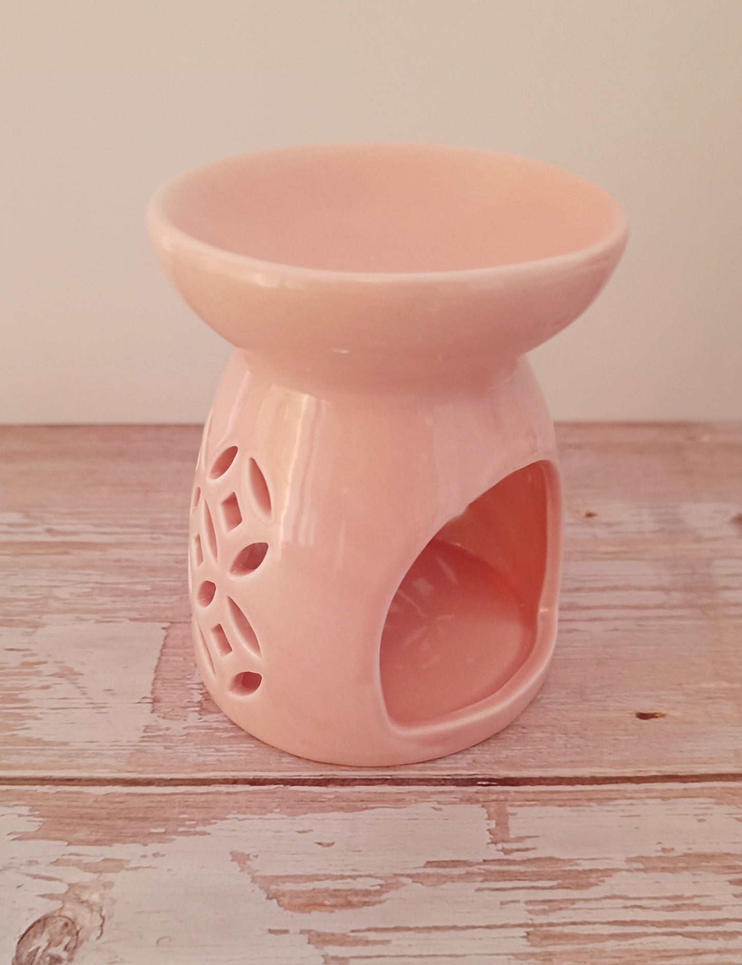 Duftlampe in zartem Rosa – filigranes Design